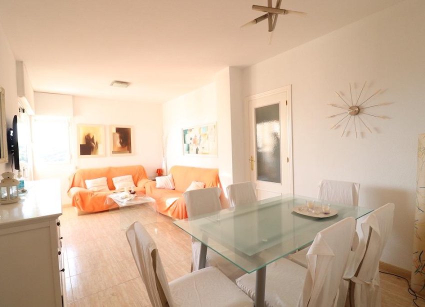 Resale - Apartment - Orihuela Costa - Campoamor