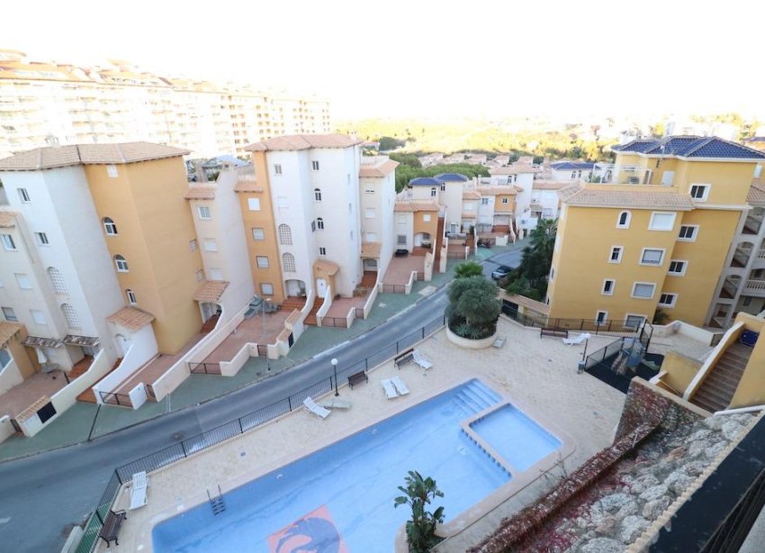 Resale - Apartment - Orihuela Costa - Campoamor