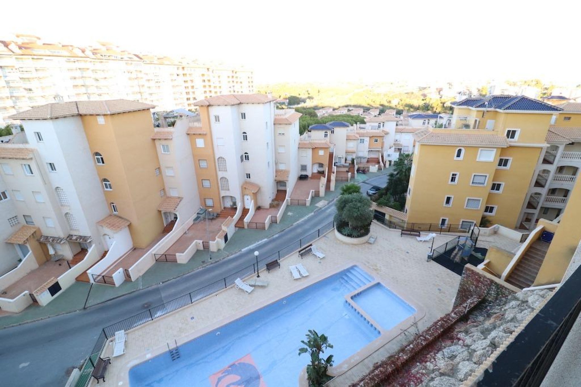 Resale - Apartment - Orihuela Costa - Campoamor