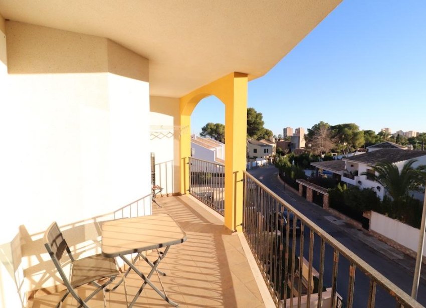 Resale - Apartment - Orihuela Costa - Campoamor