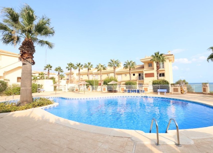 Resale - Apartment - Orihuela Costa - Campoamor