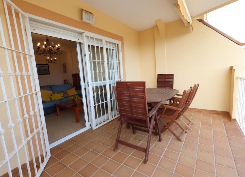 Resale - Apartment - Orihuela Costa - Campoamor