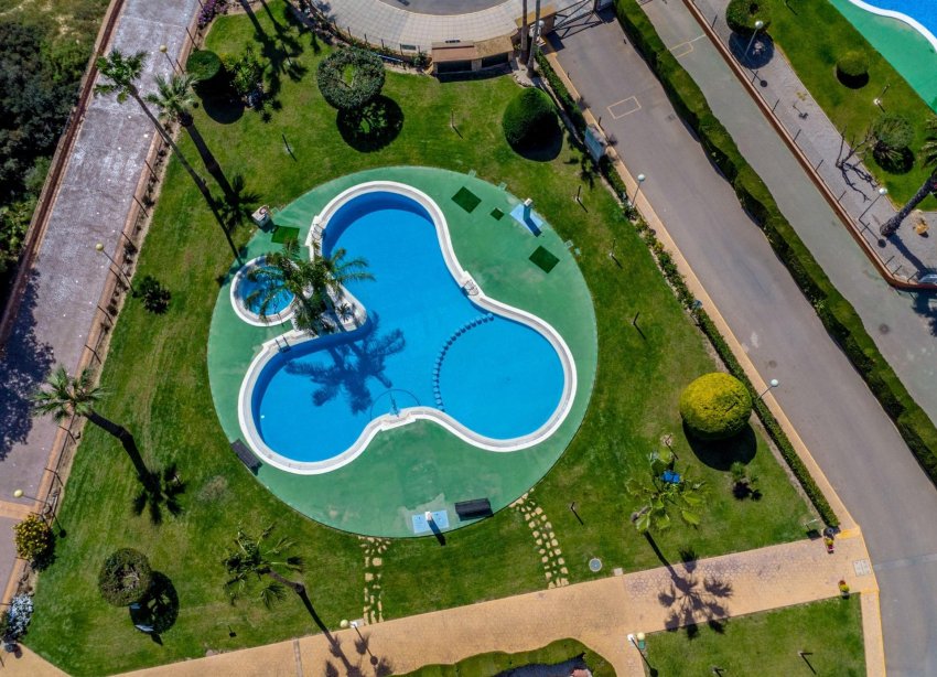 Resale - Apartment - Orihuela Costa - Campoamor