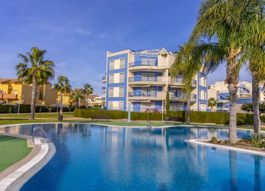 Resale - Apartment - Orihuela Costa - Campoamor