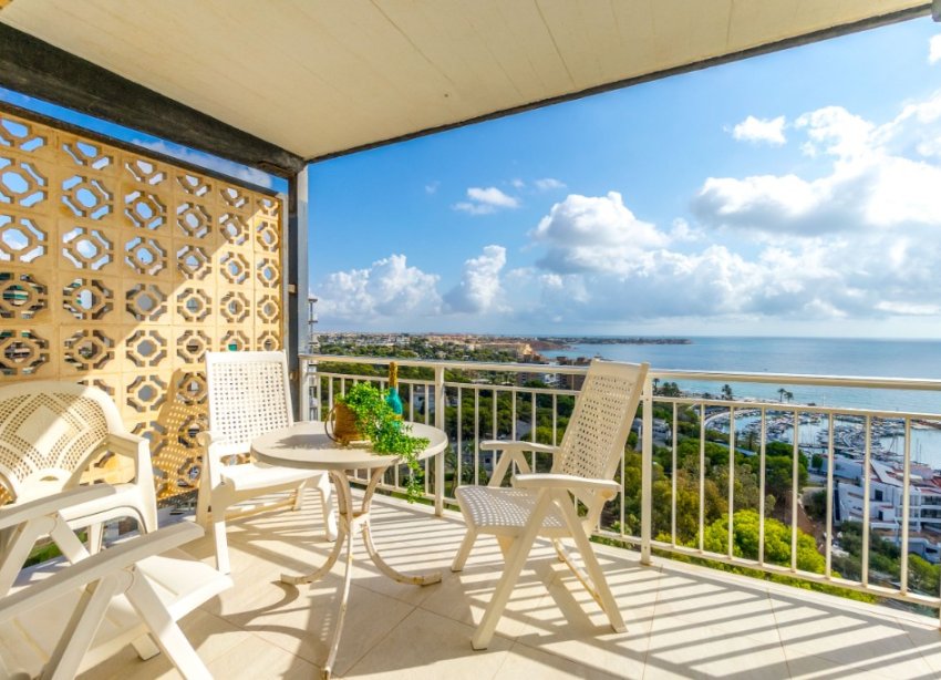 Resale - Apartment - Orihuela Costa - Campoamor