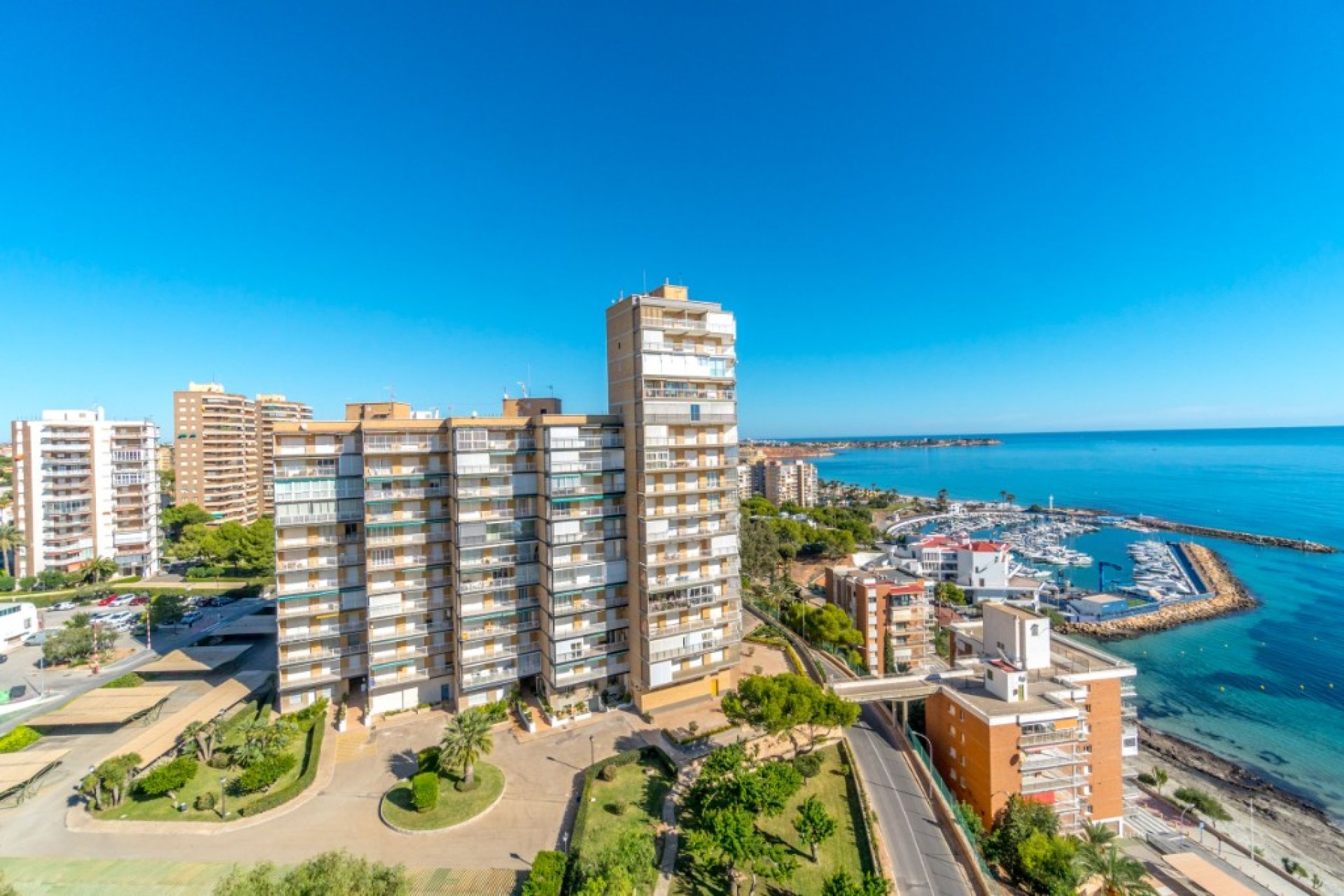 Resale - Apartment - Orihuela Costa - Campoamor