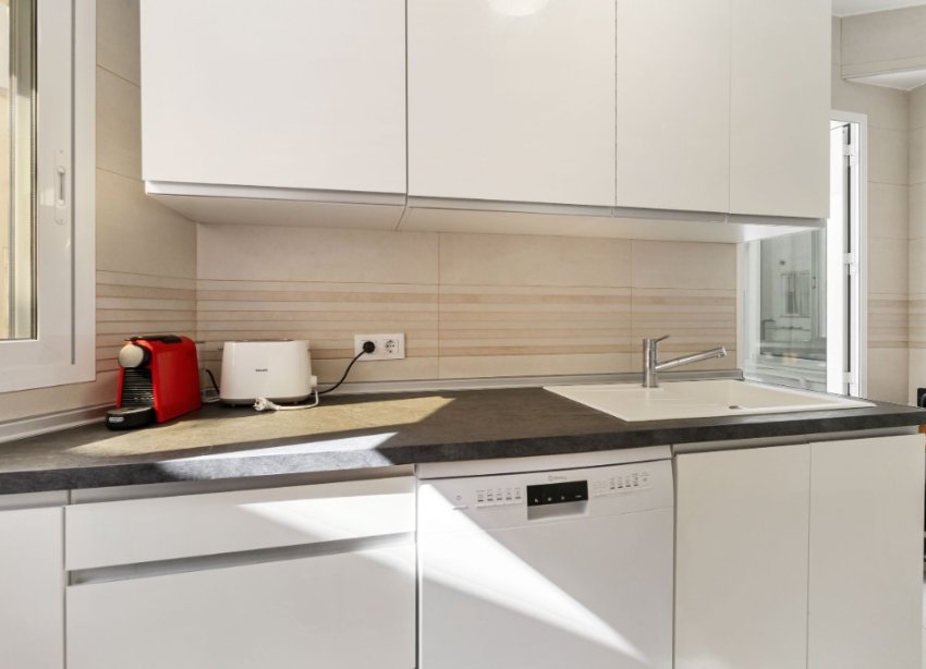 Resale - Apartment - Orihuela Costa - Campoamor