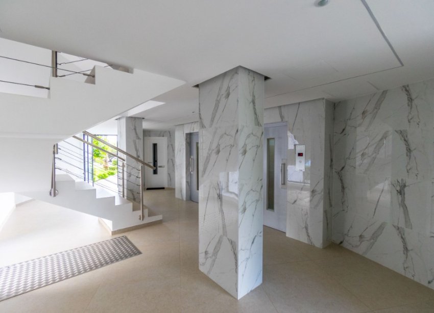 Resale - Apartment - Orihuela Costa - Campoamor