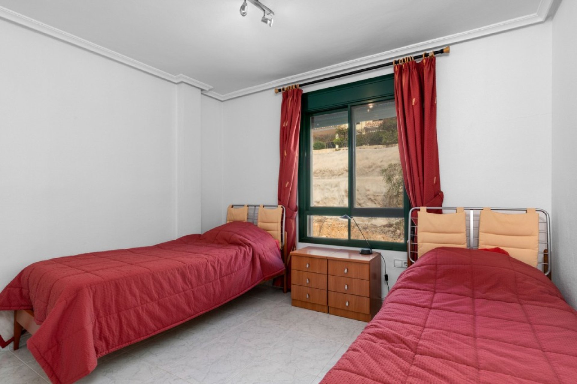 Resale - Apartment - Orihuela Costa - Campoamor