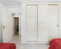 Resale - Apartment - Orihuela Costa - Campoamor