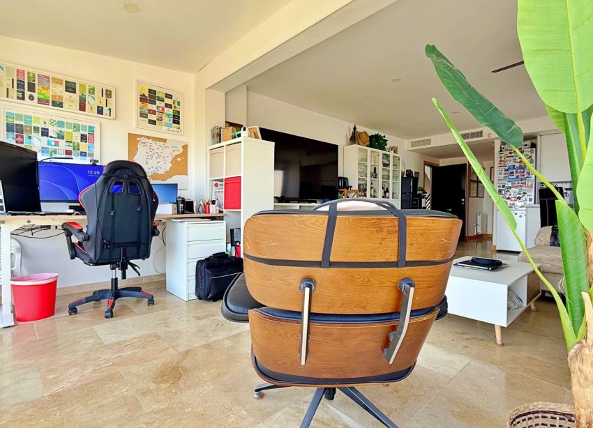 Resale - Apartment - Orihuela Costa - Campoamor