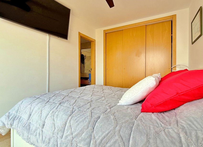 Resale - Apartment - Orihuela Costa - Campoamor