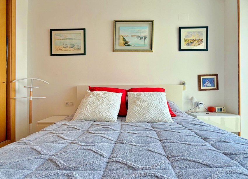 Resale - Apartment - Orihuela Costa - Campoamor