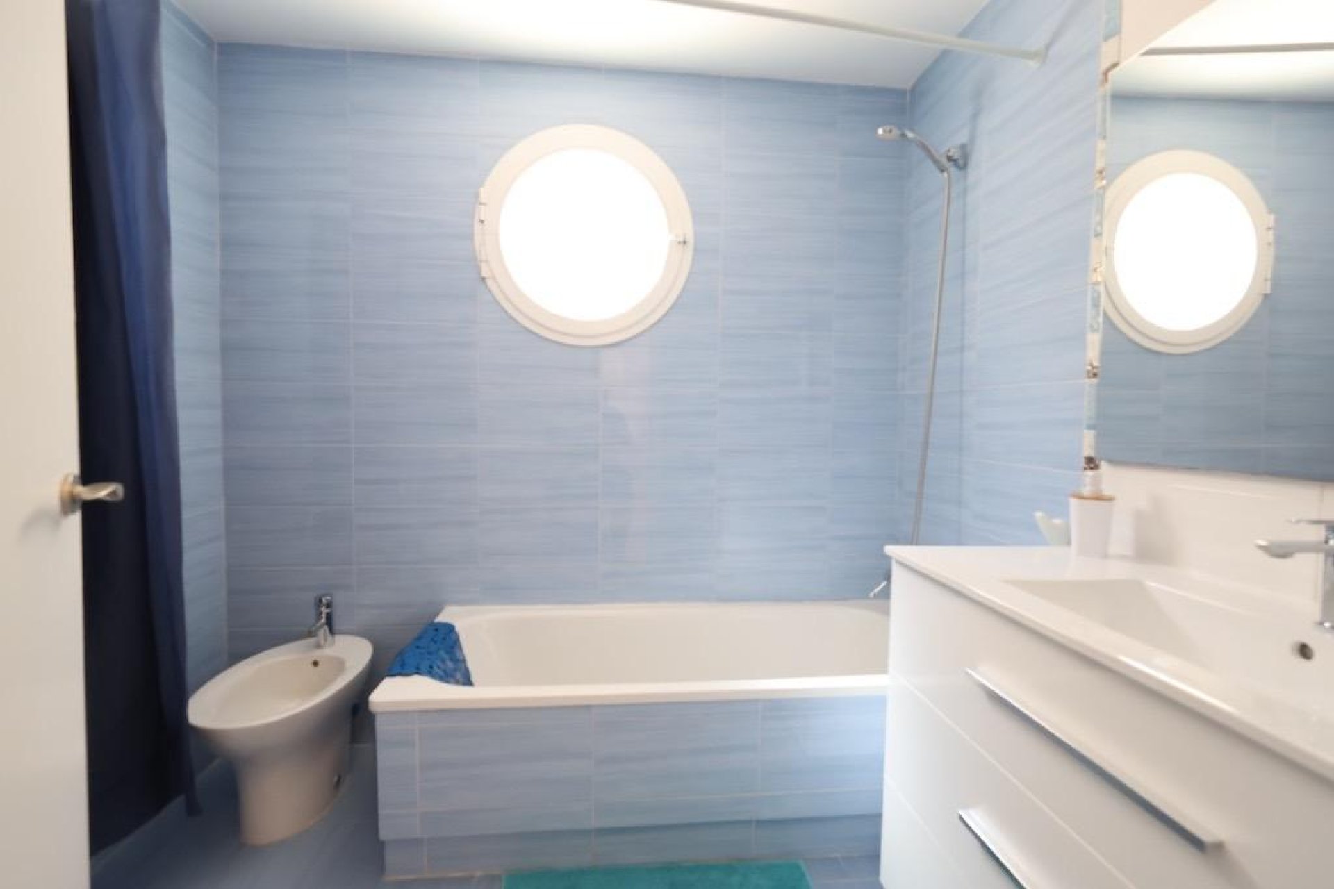 Resale - Apartment - Orihuela Costa - Campoamor