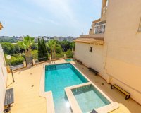 Resale - Apartment - Orihuela Costa - Campoamor