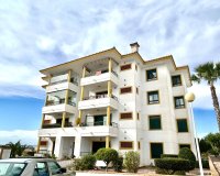 Resale - Apartment - Orihuela Costa - Campoamor