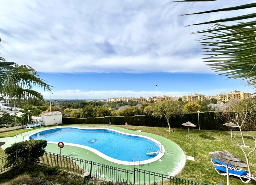 Resale - Apartment - Orihuela Costa - Campoamor