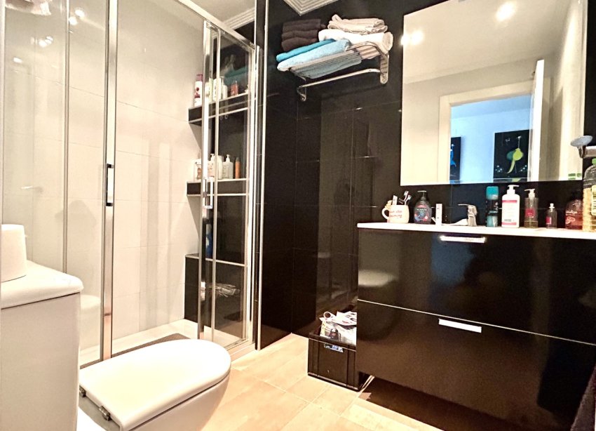 Resale - Apartment - Orihuela Costa - Campoamor