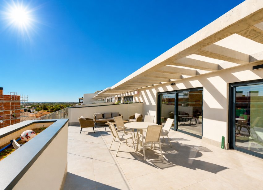 Resale - Apartment - Orihuela Costa - Campoamor
