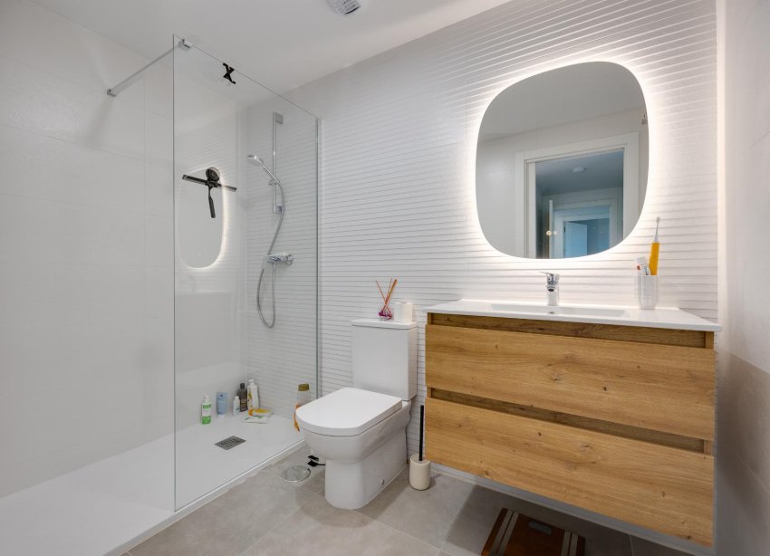 Resale - Apartment - Orihuela Costa - Campoamor
