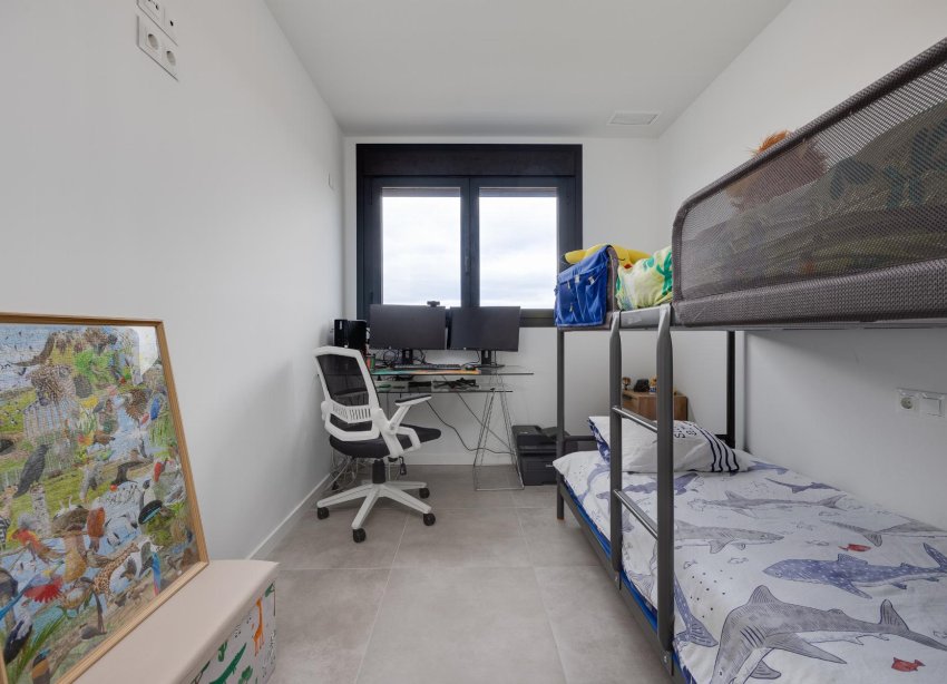 Resale - Apartment - Orihuela Costa - Campoamor