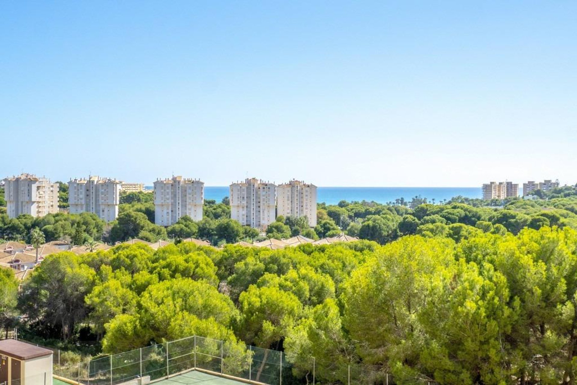 Resale - Apartment - Orihuela Costa - Campoamor