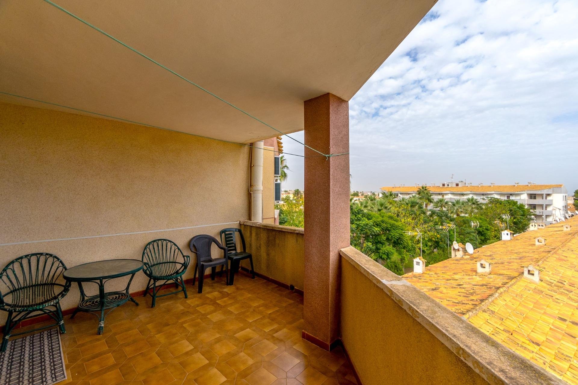 Resale - Apartment - Orihuela Costa - Campoamor