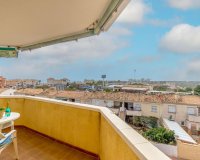 Resale - Apartment - Orihuela Costa - Campoamor