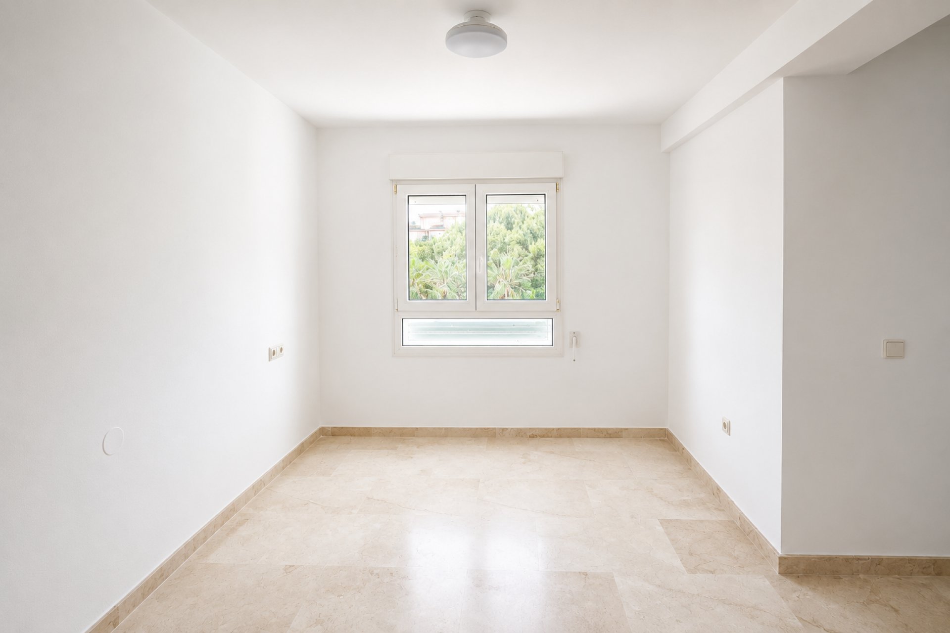 Resale - Apartment - Orihuela Costa - Campoamor