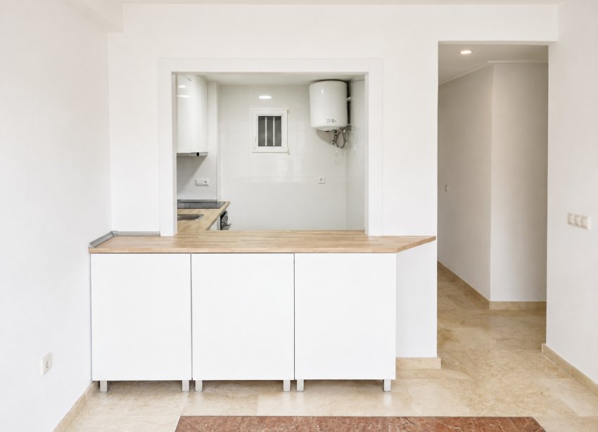 Resale - Apartment - Orihuela Costa - Campoamor
