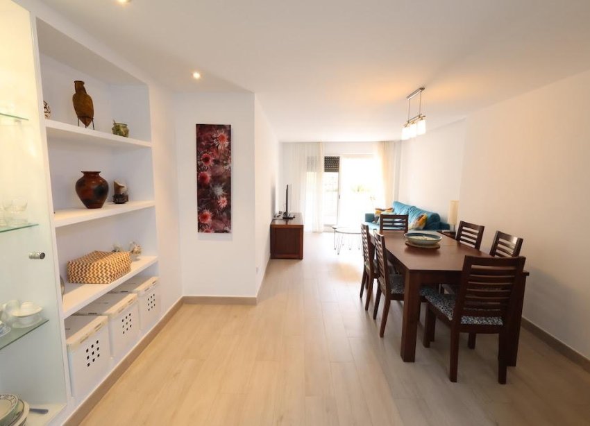 Resale - Apartment - Orihuela Costa - Campoamor