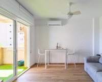 Resale - Apartment - Orihuela Costa - Campoamor