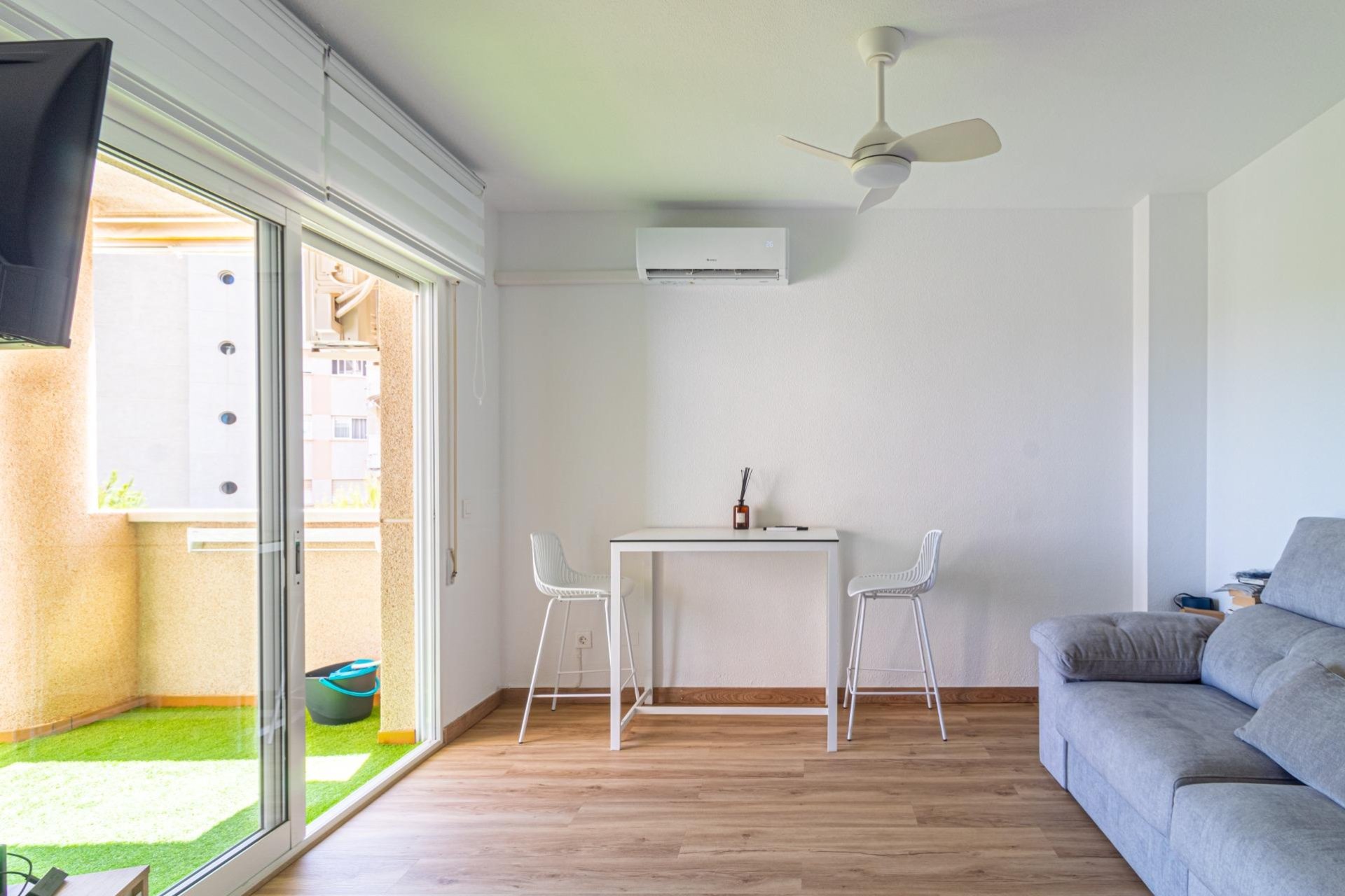 Resale - Apartment - Orihuela Costa - Campoamor