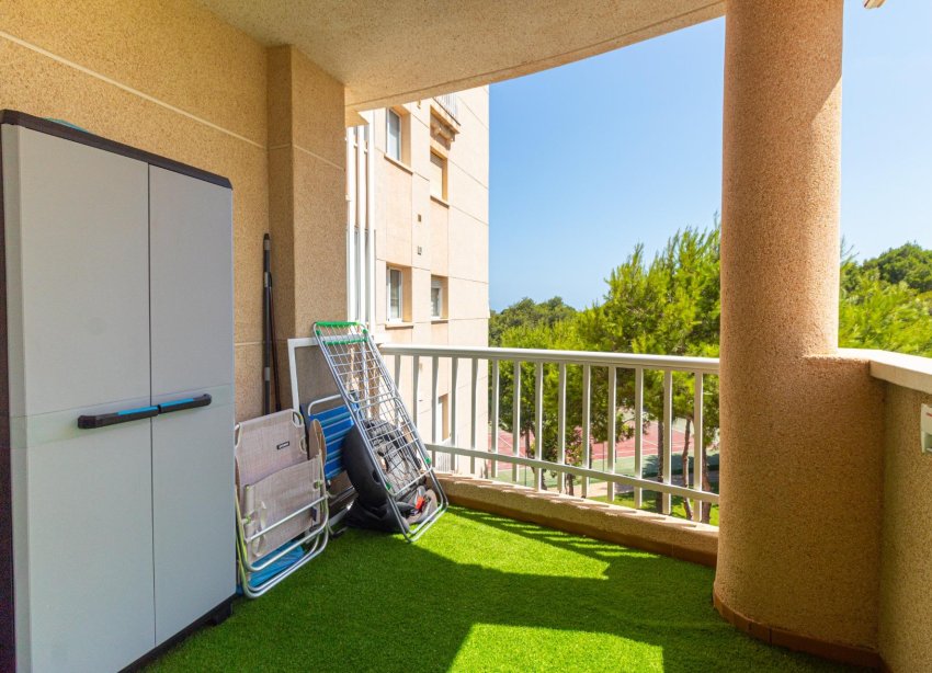 Resale - Apartment - Orihuela Costa - Campoamor