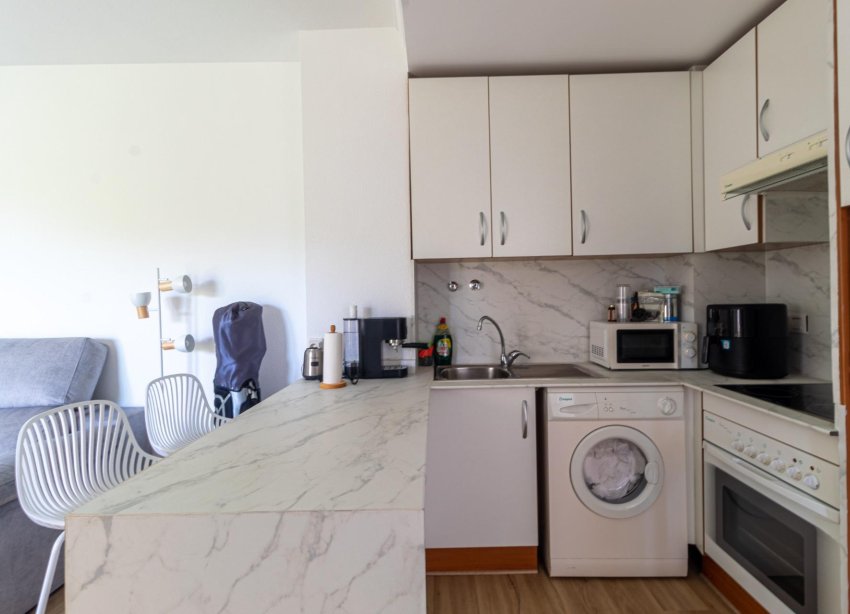 Resale - Apartment - Orihuela Costa - Campoamor