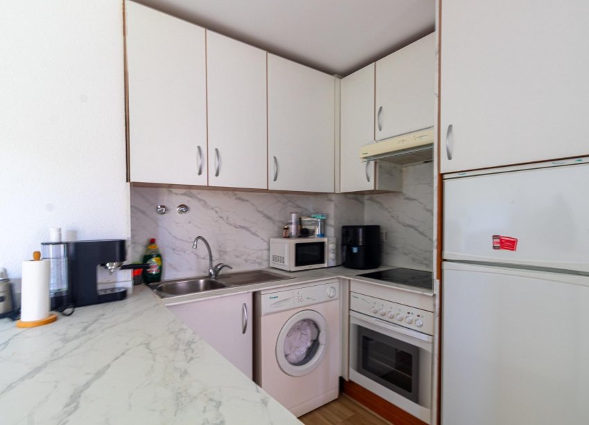 Resale - Apartment - Orihuela Costa - Campoamor
