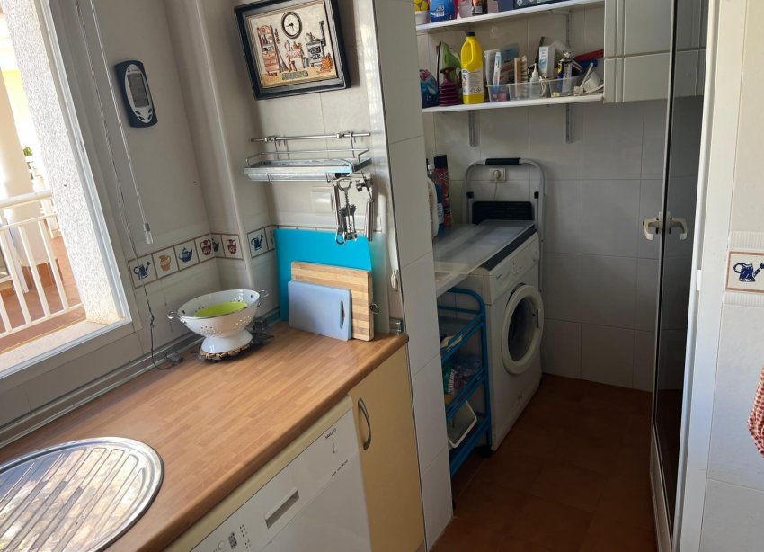 Resale - Apartment - Orihuela Costa - Campoamor