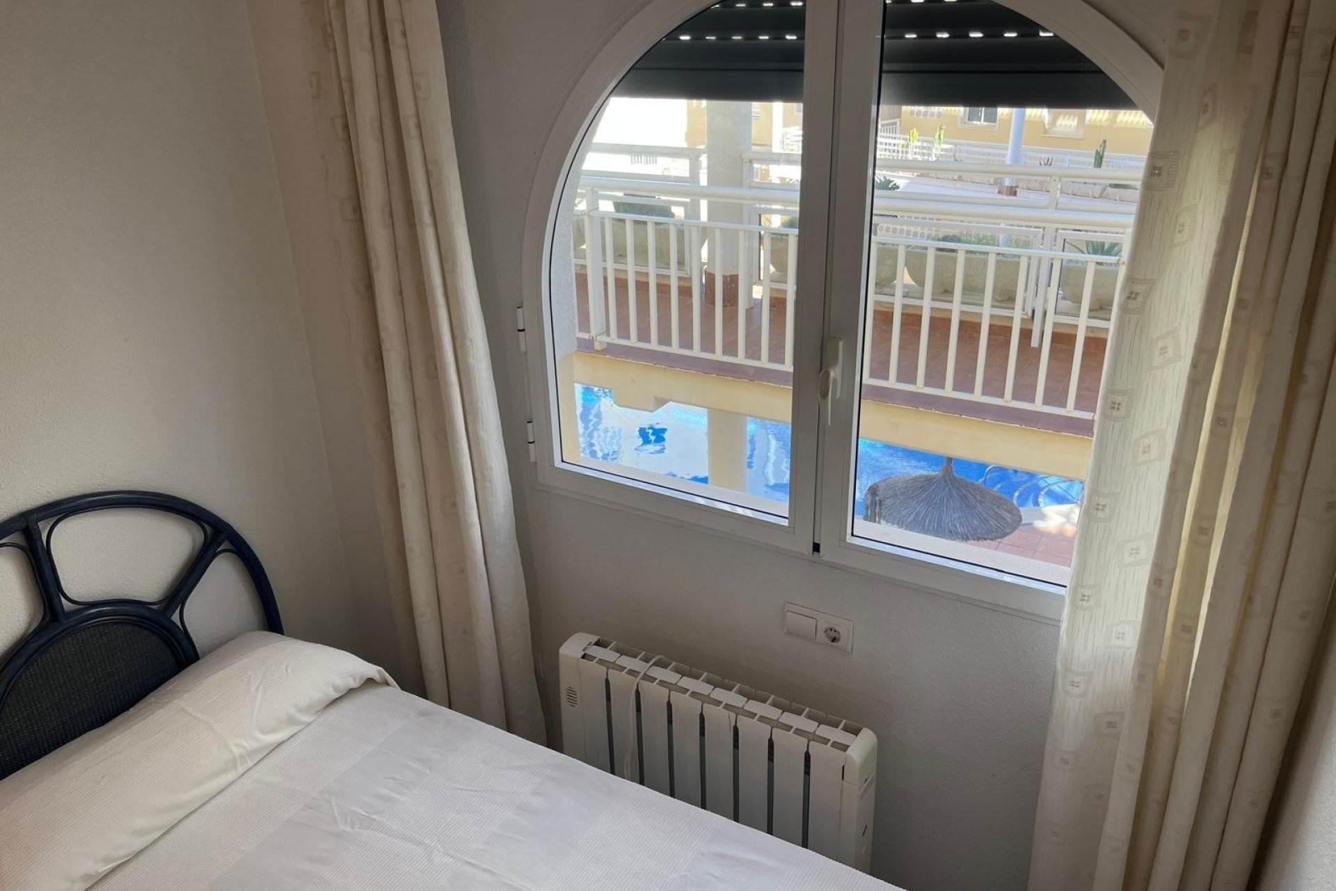 Resale - Apartment - Orihuela Costa - Campoamor