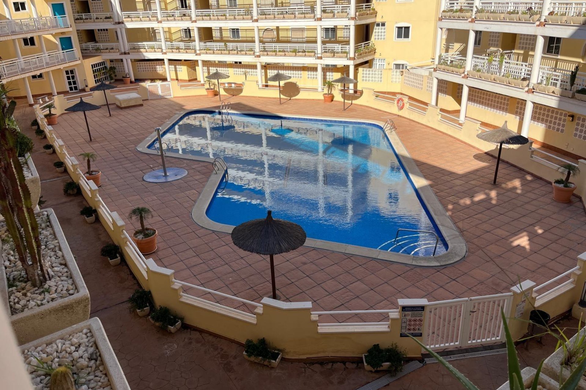 Resale - Apartment - Orihuela Costa - Campoamor