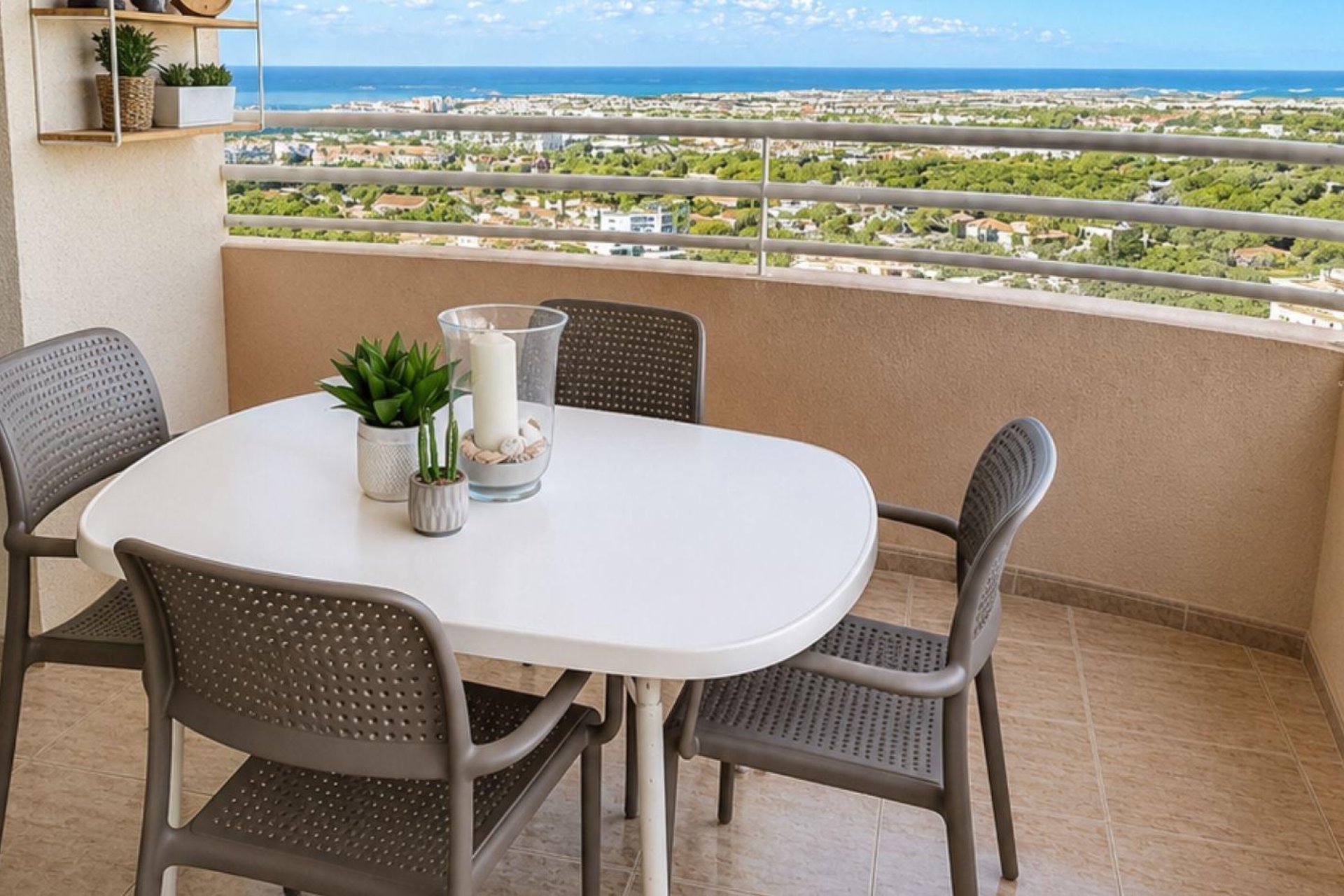 Resale - Apartment - Orihuela Costa - Campoamor