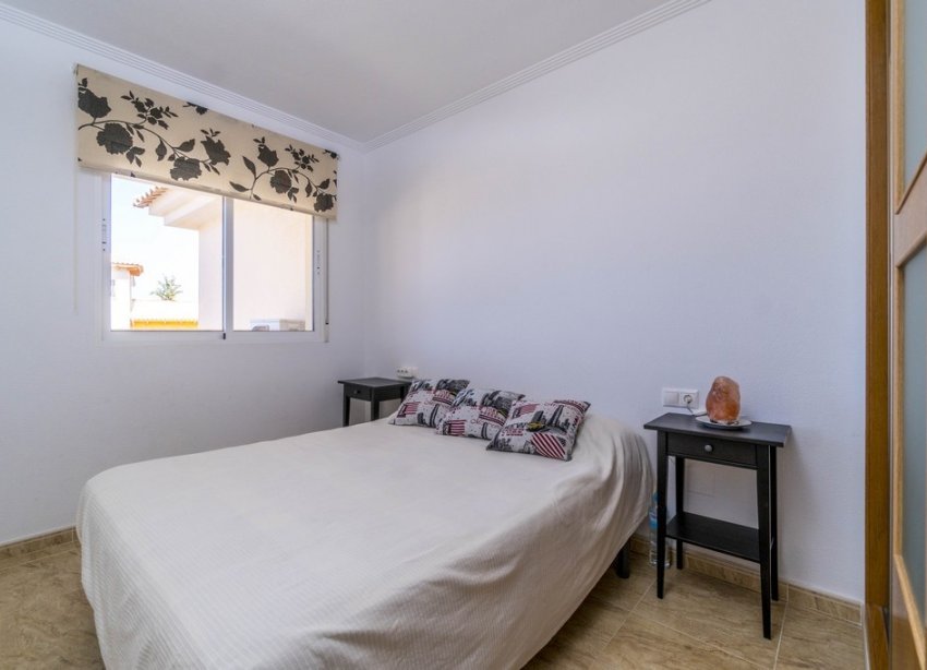 Resale - Apartment - Orihuela Costa - Dehesa De Campoamor