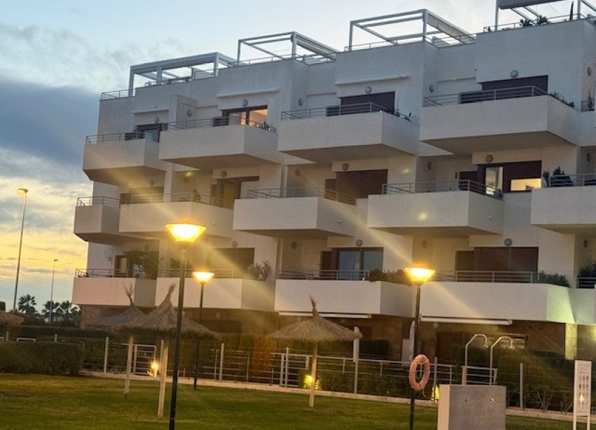 Resale - Apartment - Orihuela Costa - Dehesa de Campoamor