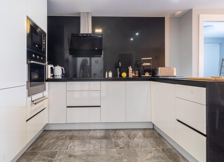 Resale - Apartment - Orihuela Costa - La Florida