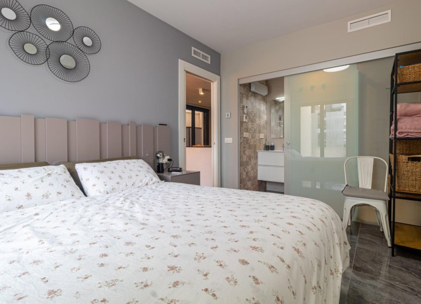 Resale - Apartment - Orihuela Costa - La Florida