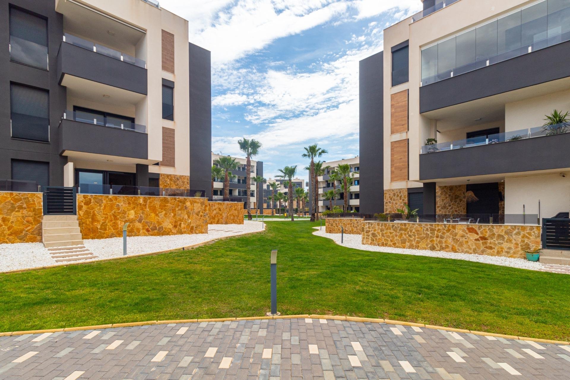 Resale - Apartment - Orihuela Costa - La Florida
