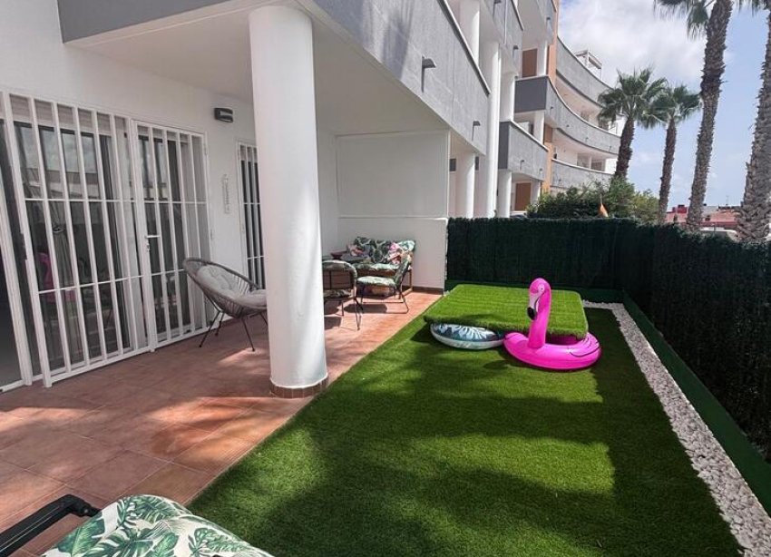 Resale - Apartment - Orihuela Costa - La Fuente