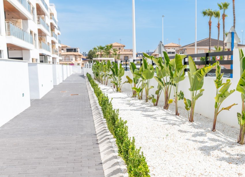 Resale - Apartment - Orihuela Costa - La Zenia- Orihuela costa