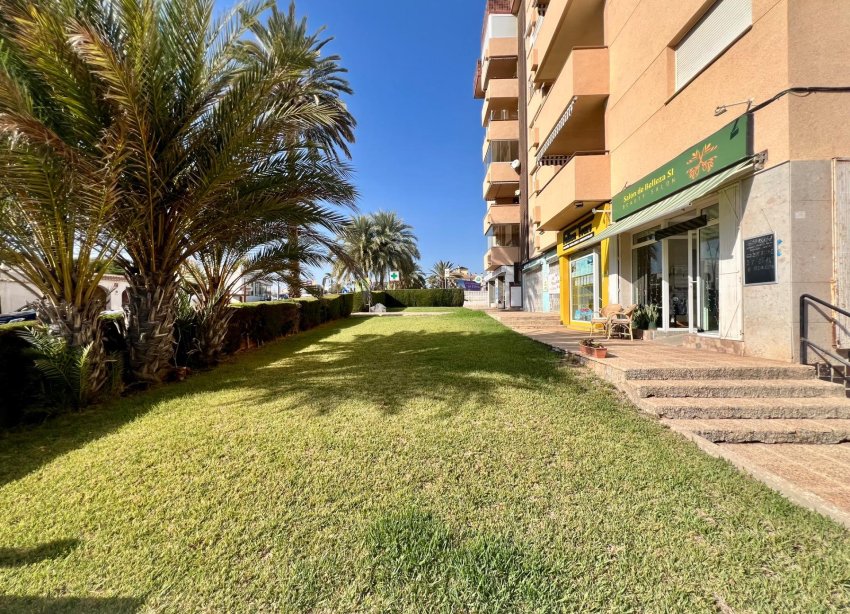 Resale - Apartment - Orihuela Costa - La Zenia