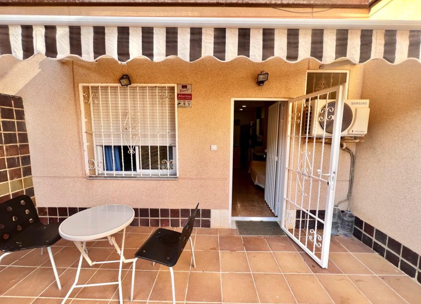 Resale - Apartment - Orihuela Costa - La Zenia