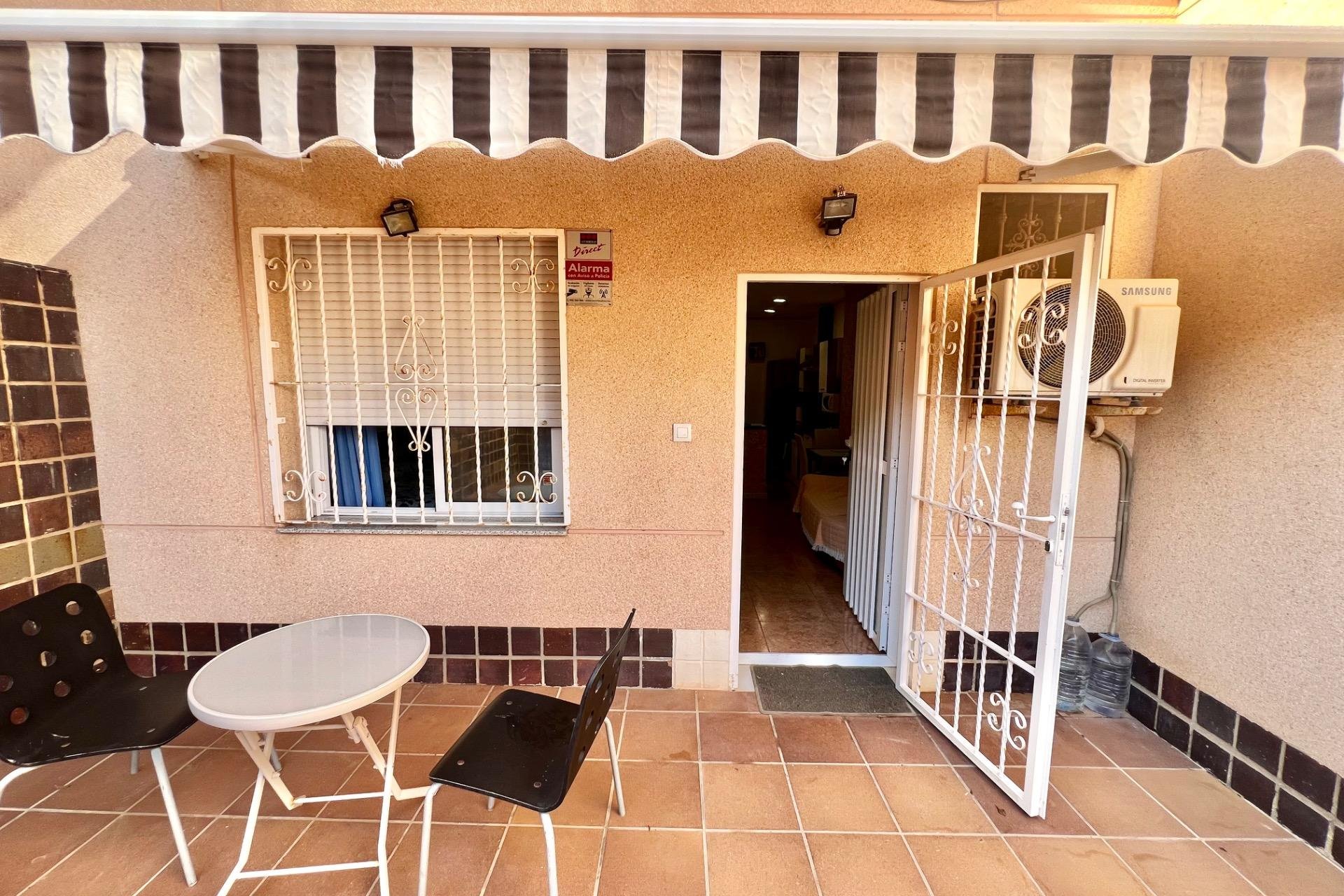 Resale - Apartment - Orihuela Costa - La Zenia